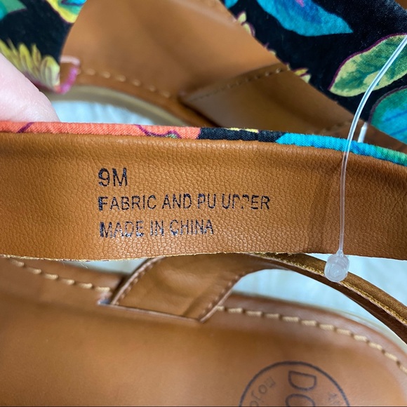 Dolce Mojo Moxy Floral Strap Sandals Cognac 9 - Picture 9 of 16
